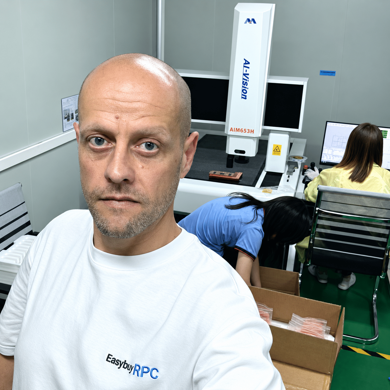 Salle de métrologie d'un atelier d'usinage CNC en Chine